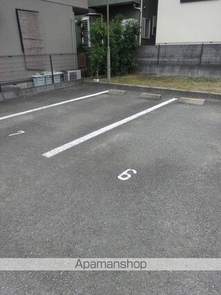 和歌山県和歌山市西浜[2LDK/56.3m2]の駐車場