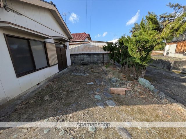 予讃線 中萩駅 徒歩13分 1階建 築42年の外観写真