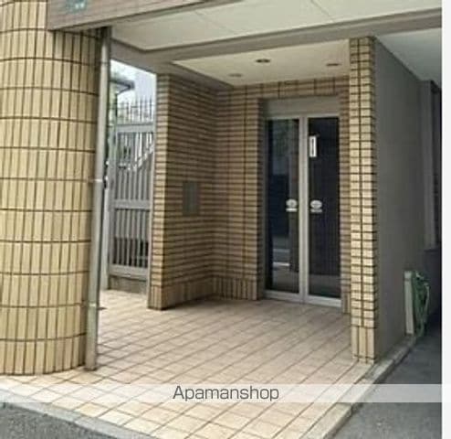 Nラヴィーヌ荒江の玄関写真