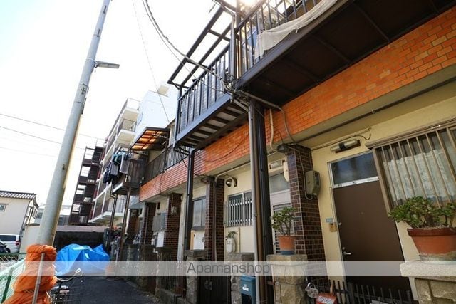 香露園テラスハウスの外観写真
