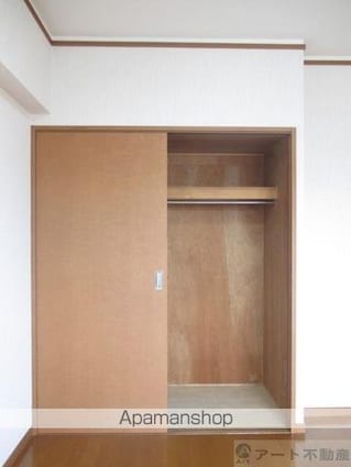 ノイシュロス久万ノ台[2DK/41.85m2]の収納