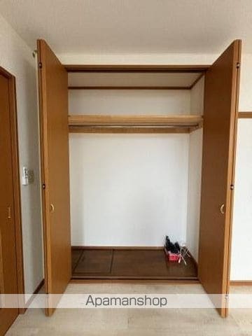 タウンハウス・タマの内装写真