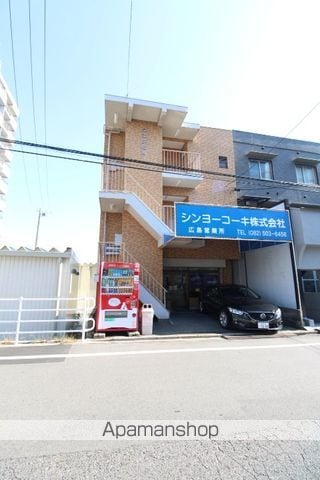 ウエダビルの外観写真