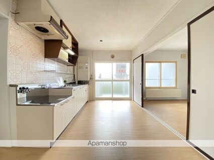 ヴィラナリー函館６号棟（ヴィラナリーハコダテロクゴウトウ[3DK/61.12m2]のリビング・居間