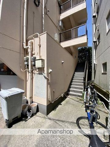 大丸コーポの玄関写真