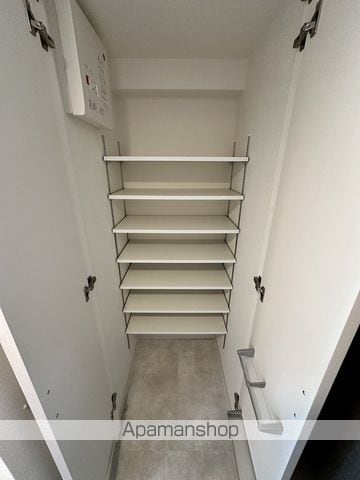 エスリードレジデンス大阪福島サウスフラッツの内装写真