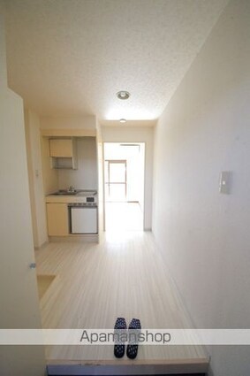 メゾンド別所[1R/19.01m2]の玄関