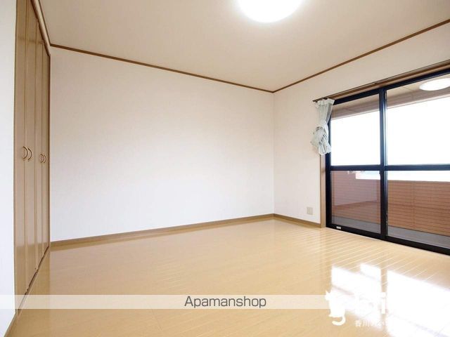 クレイドル山地の内装写真