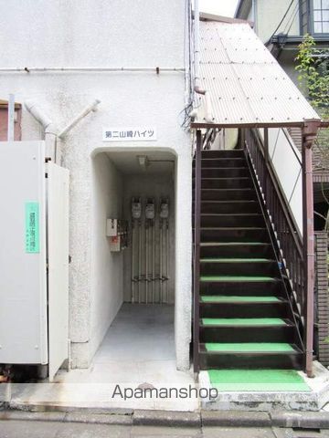 第二山崎ハイツの玄関写真