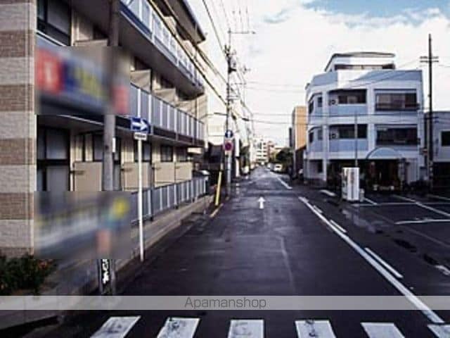 レオパレスコンフォート翠松の玄関写真