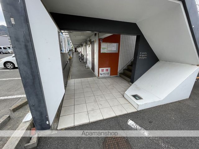 草津東ハイツの玄関写真