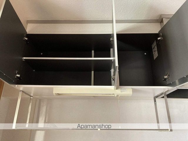 メゾンカフカスの内装写真