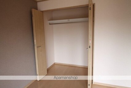 グランドール新町[2LDK/52.6m2]の収納