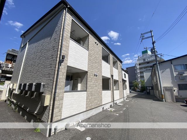 尾長東アパートA棟の外観写真