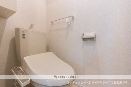 Ｌｕｃｅ　Ⅰ[2DK/46.06m2]のトイレ