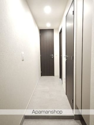 東京都港区赤坂６丁目[1LDK/40.4m2]の玄関