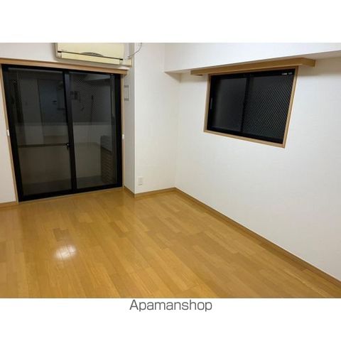 ルーブル日本橋の内装写真