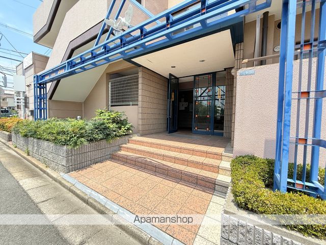 モンレーヴの玄関写真