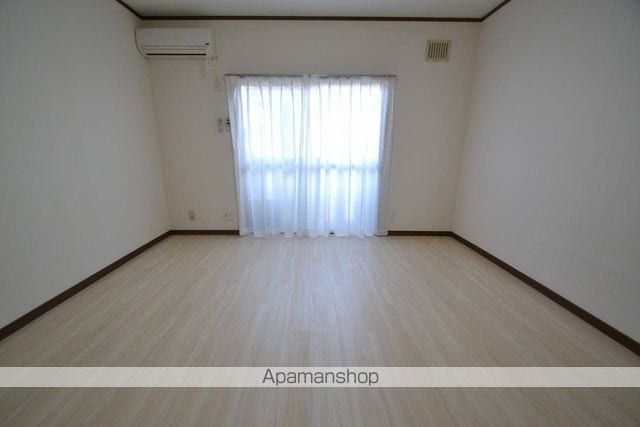 フローラ西条A棟の内装写真