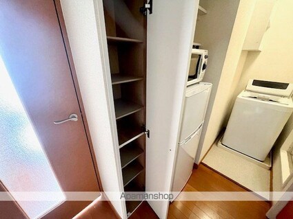 レオパレスミーティア[1K/20.28m2]の収納1