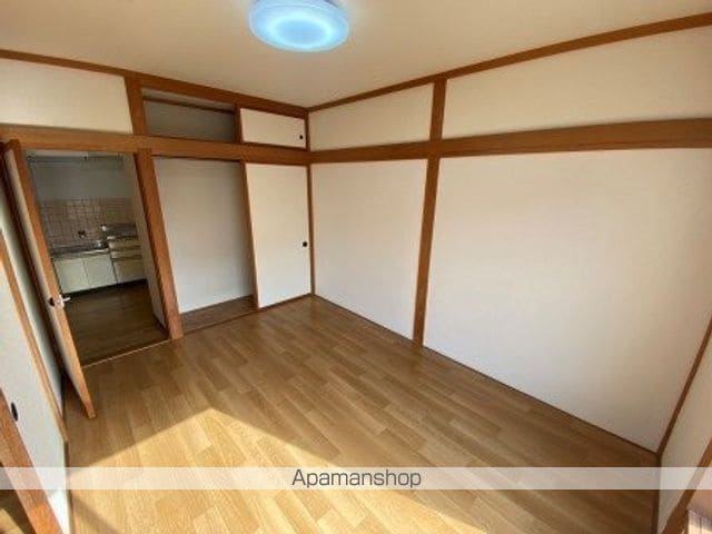 ブロードウェータウンA棟の内装写真