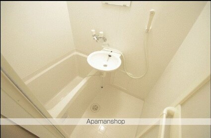 レオパレス伊予五色[1K/22.7m2]のバス2