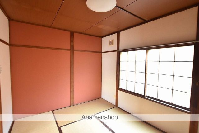 ヒルズ富岡LRの内装写真