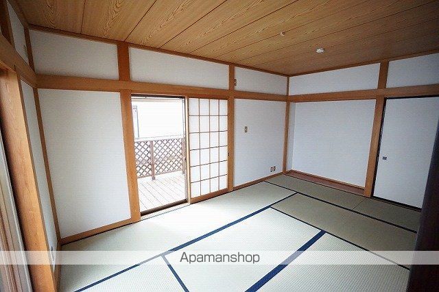 大岩3戸建の内装写真