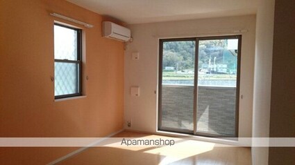 アムール矢倉[1LDK/45.82m2]のリビング・居間