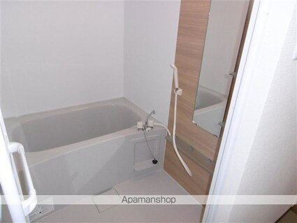 ＥーＪｉ　Ｈｏｕｓｉｎｇ[2LDK/66m2]のバス