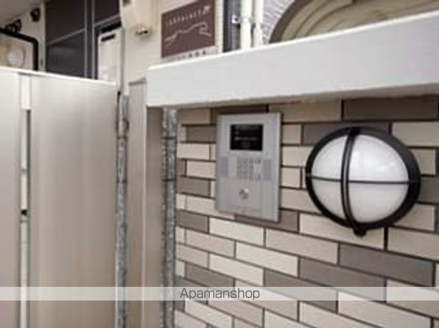 レオパレス東蟹屋の玄関写真