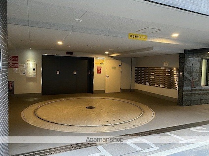 東京都新宿区荒木町[1K/23.69m2]の駐車場