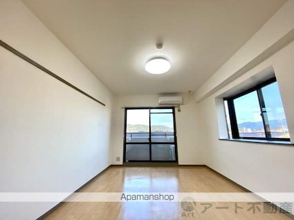 ロイヤルコートⅡ[1K/28.8m2]のリビング・居間