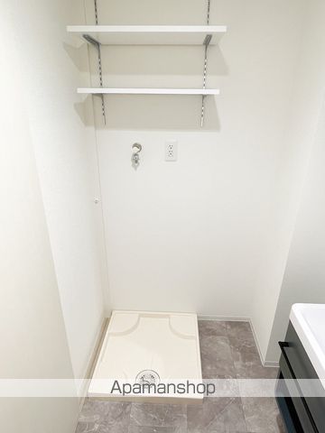 セレニテ江坂ミラクの内装写真