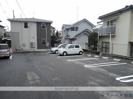 愛媛県松山市畑寺町[1LDK/44.35m2]の駐車場2