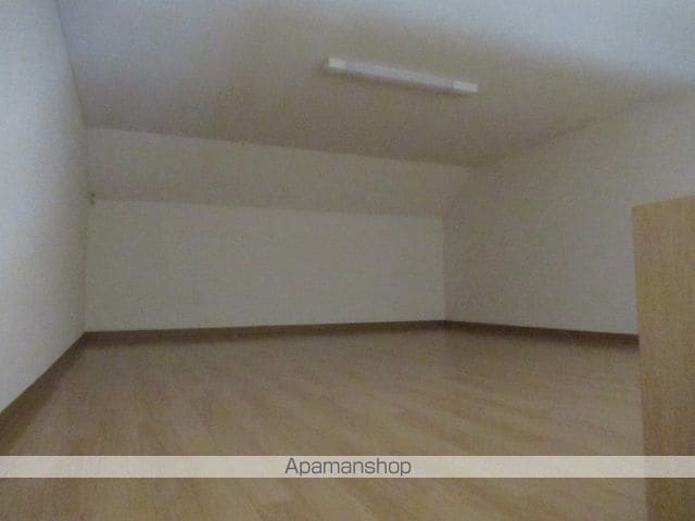 フローエスAUNIIの内装写真