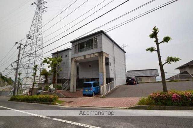 山陽本線 新井口駅 徒歩16分 3階建 築31年の外観写真