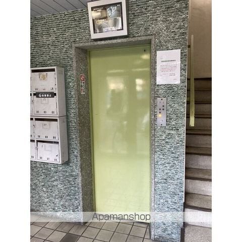 コスモスビルの内装写真