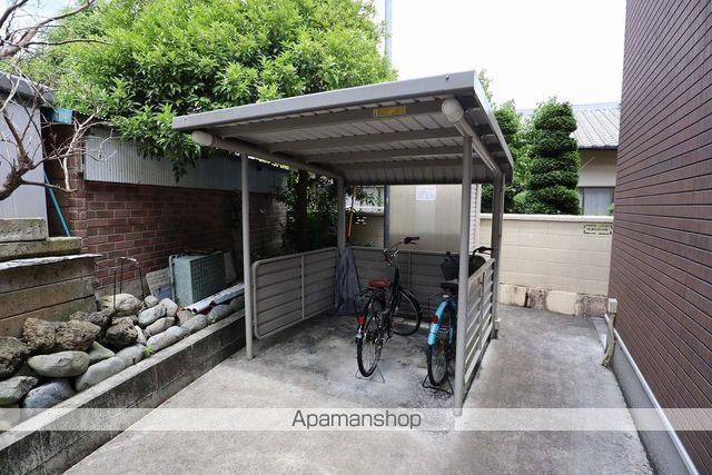 リヴァーイーストHORIIKEの玄関写真