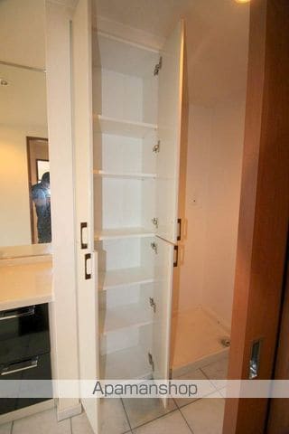 LEGALT0WER船場の内装写真
