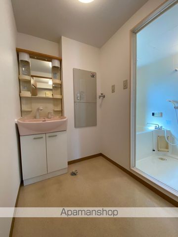 ＪＲ北上線 柳原駅 徒歩17分 3階建 築24年の内装写真