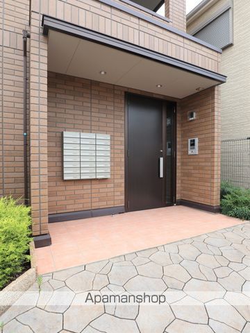 アビタシオン花房の玄関写真