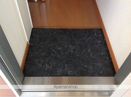 レオパレスプレサージュ[1K/23.18m2]の玄関