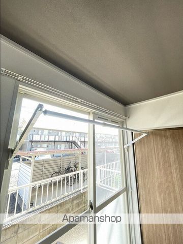 雨あがりの虹 A棟の内装写真