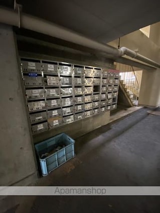 岩清尾マンション[1R/25.36m2]の共用部3