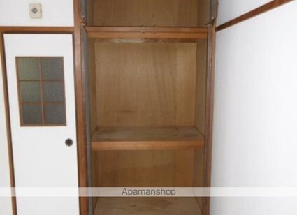 コーポヤマキ　Ａ棟[1K/17.55m2]の収納