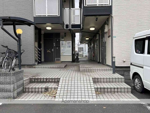 レオパレスNANPEIの玄関写真