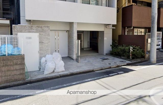 カインドネス本厚木の玄関写真