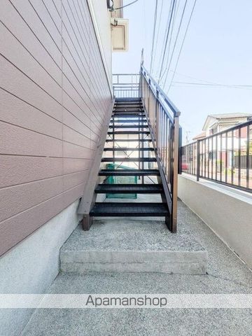 TAP滝本ハイツの玄関写真