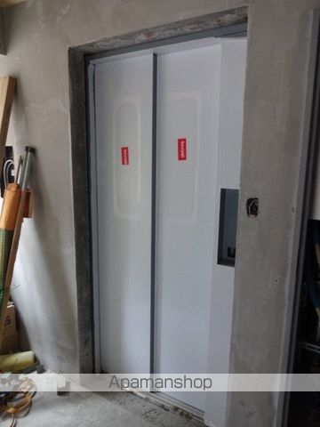 MODENA医大前の玄関写真